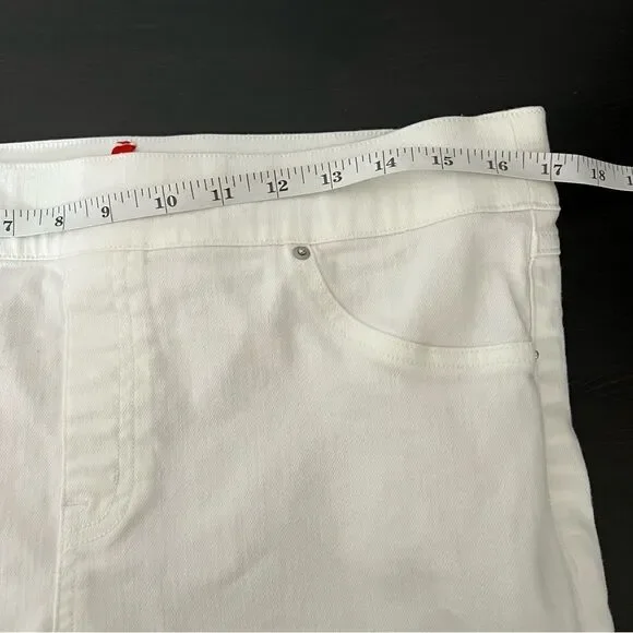 Spanx Jeans Womens XL White Skinny Leg Legging Pull On Distressed Raw Hem Denim - Picture 14 of 16